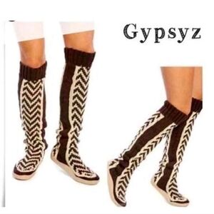 Gypsyz Knit Socks Boots Brown Tan Knee High Sweater Boho Hippie Shoes Chevron 8
